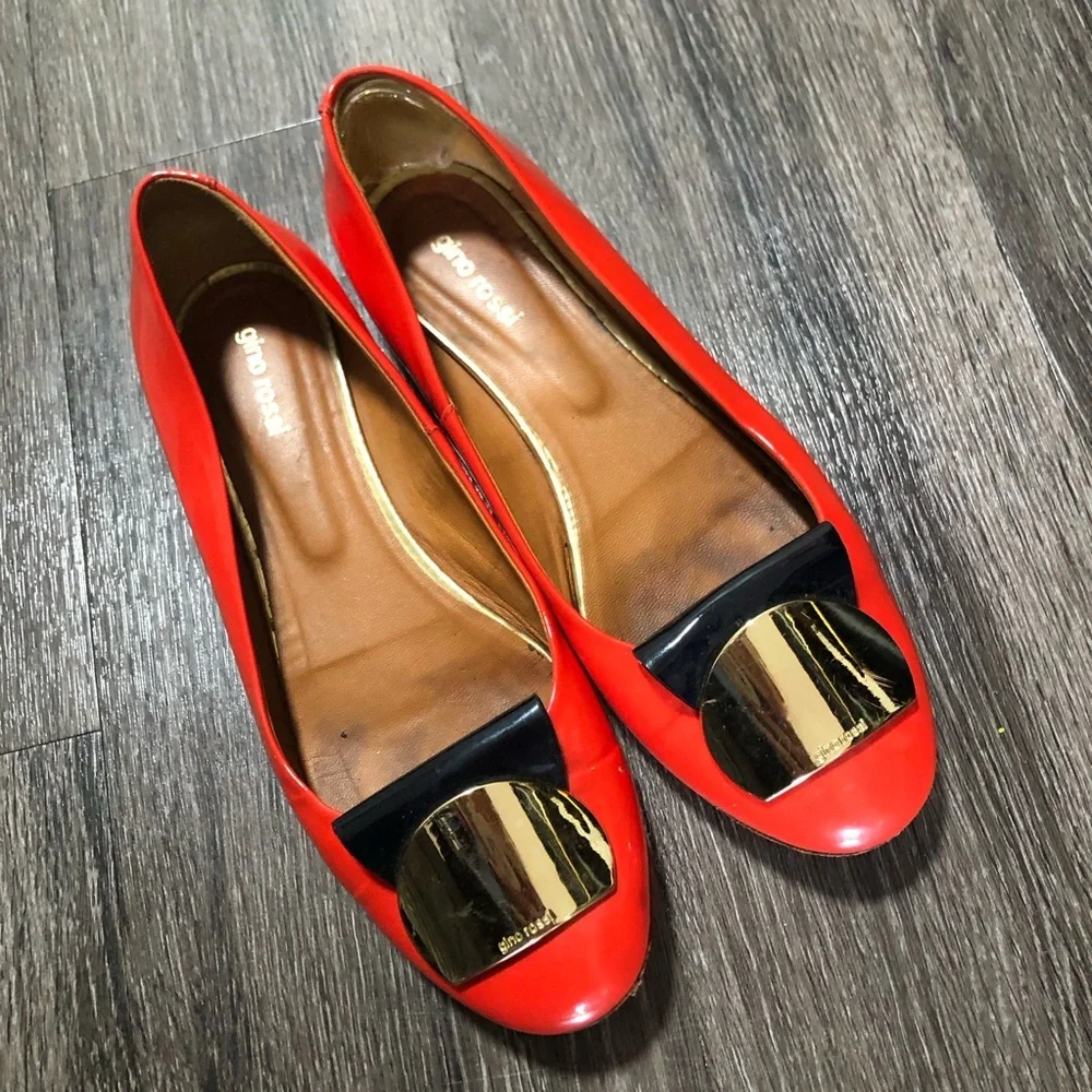 Gino Rossi Italy Coral/Red/Orange Patent Leather Gold Buckle Flats - 38